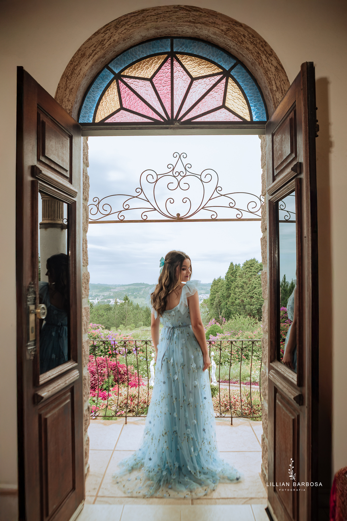 Ensaio-de-quinze-anos-ensaio-no-castelo-belvedere-saneio-treze-de-maio-santa-catarina-lillian-barbosa-fotografa-de-lauro-muller-