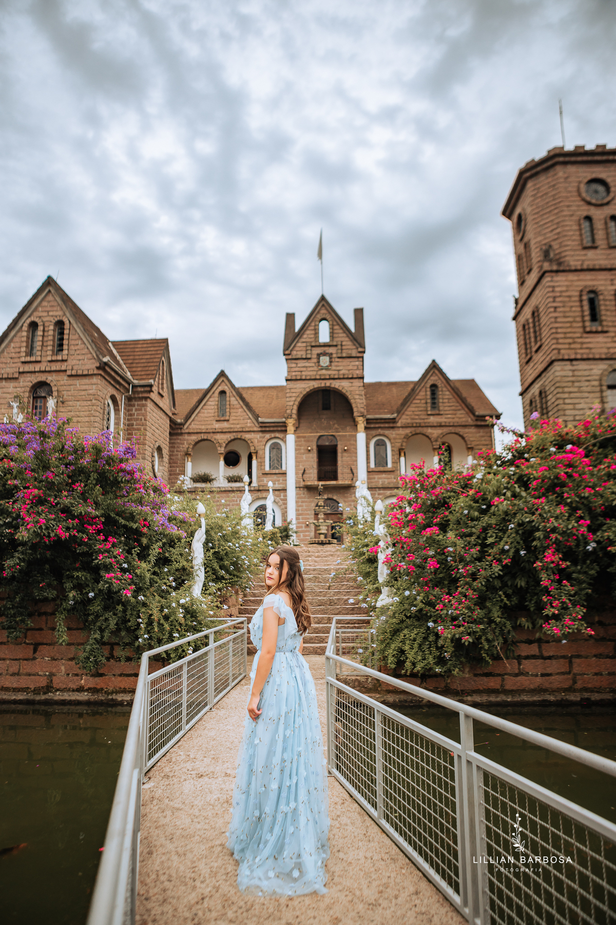 Ensaio-de-quinze-anos-ensaio-no-castelo-belvedere-saneio-treze-de-maio-santa-catarina-lillian-barbosa-fotografa-de-lauro-muller-