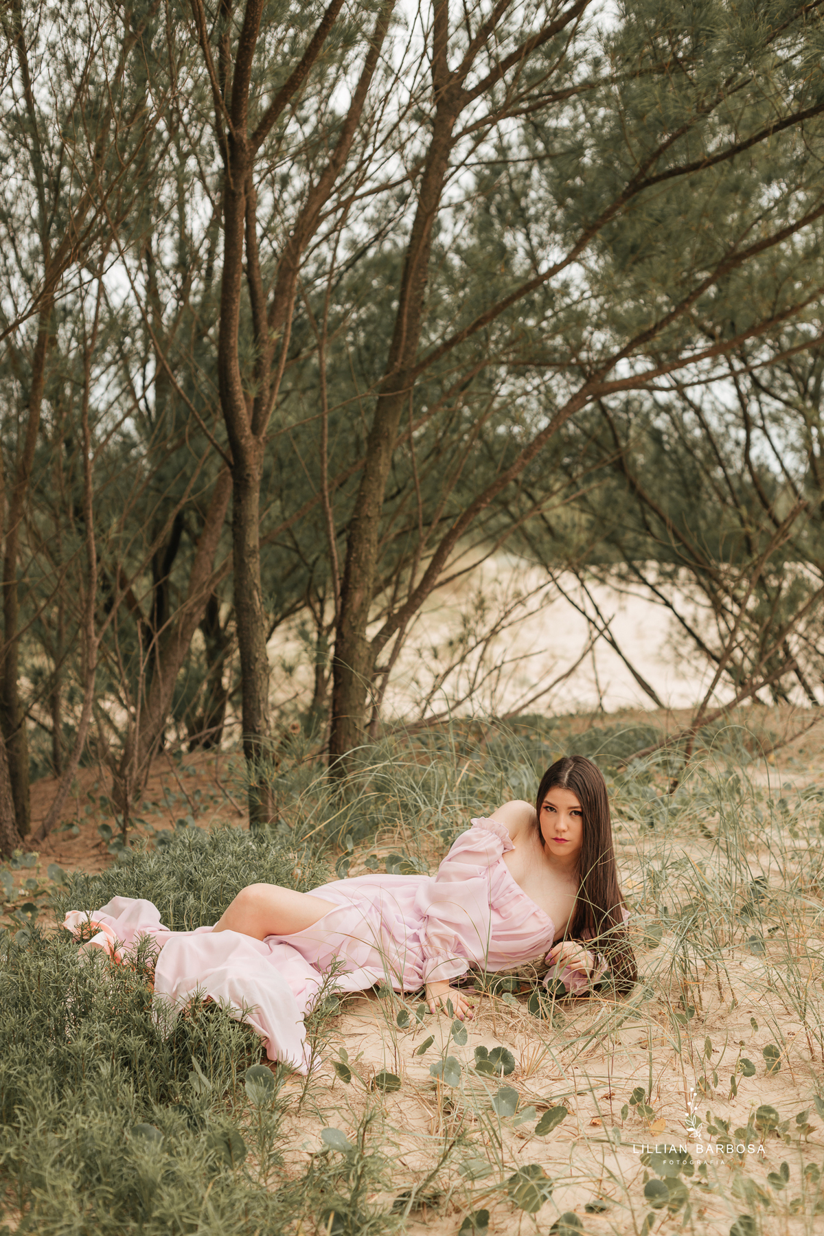 ensaio-de-quinze-anos-na-praia-santa-catarina-lillian-barbosa-fotografia-de-balneario-ricao-fotografa-de-lauro-muller-