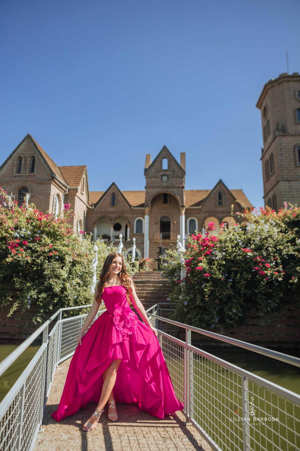 Ensaio-de-quinze-anos-ensaio-no-castelo-belvedere-saneio-treze-de-maio-santa-catarina-lillian-barbosa-fotografa-de-lauro-muller- 