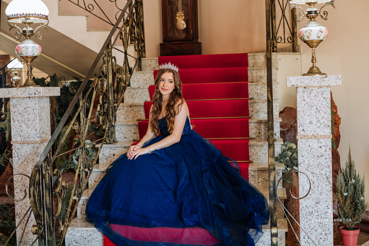 Ensaio-de-quinze-anos-ensaio-no-castelo-belvedere-saneio-treze-de-maio-santa-catarina-lillian-barbosa-fotografa-de-lauro-muller- 