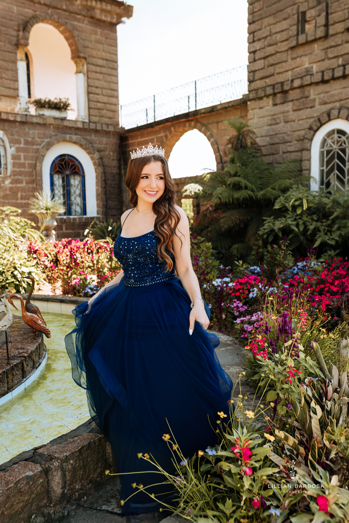Ensaio-de-quinze-anos-ensaio-no-castelo-belvedere-saneio-treze-de-maio-santa-catarina-lillian-barbosa-fotografa-de-lauro-muller- 