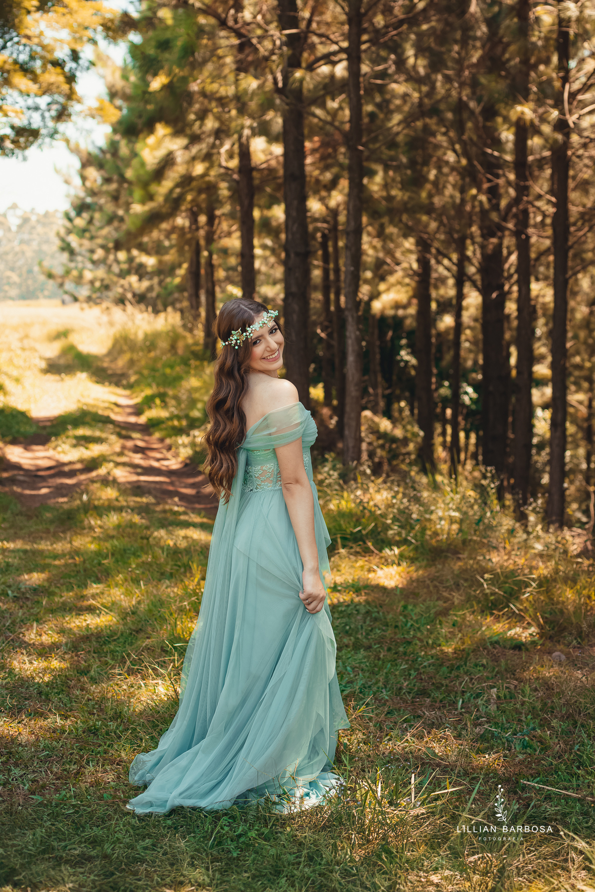 Ensaio-de-quinze-anos-ensaio-no-castelo-belvedere-saneio-treze-de-maio-santa-catarina-lillian-barbosa-fotografa-de-lauro-muller- 