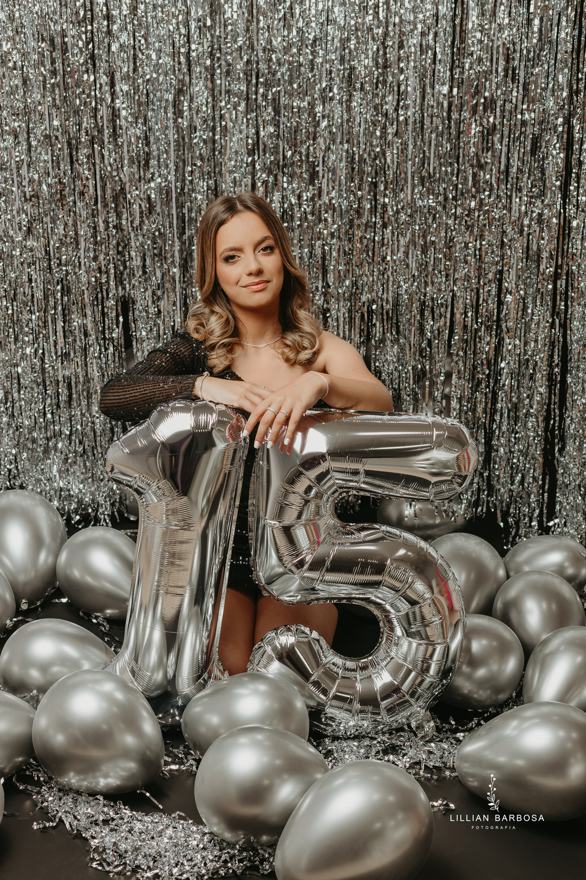 ensaio-de-quinze-no-estudio-da-lillian-barbosa-catarina-lillian-barbosa-fotografia-fotografa-de-lauro-muller-