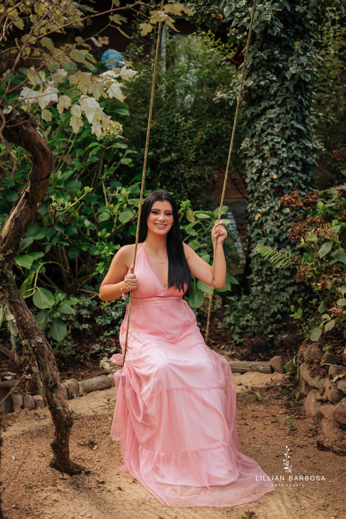 ensaio-de-quinze-anos-no-jardim-secreto-urubici-ensaio-de-quize-anos-o-ar-livre-ensaio-em-urubici-fotografa-de-urubici-fotografa-de-j-lauro muller