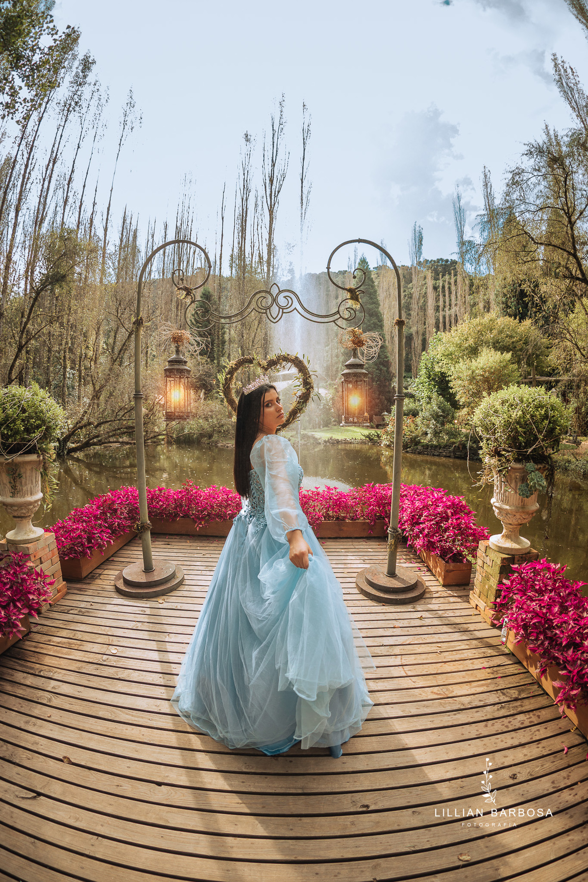 ensaio-de-quinze-anos-no-jardim-secreto-urubici-ensaio-de-quize-anos-o-ar-livre-ensaio-em-urubici-fotografa-de-urubici-fotografa-de-j-lauro muller