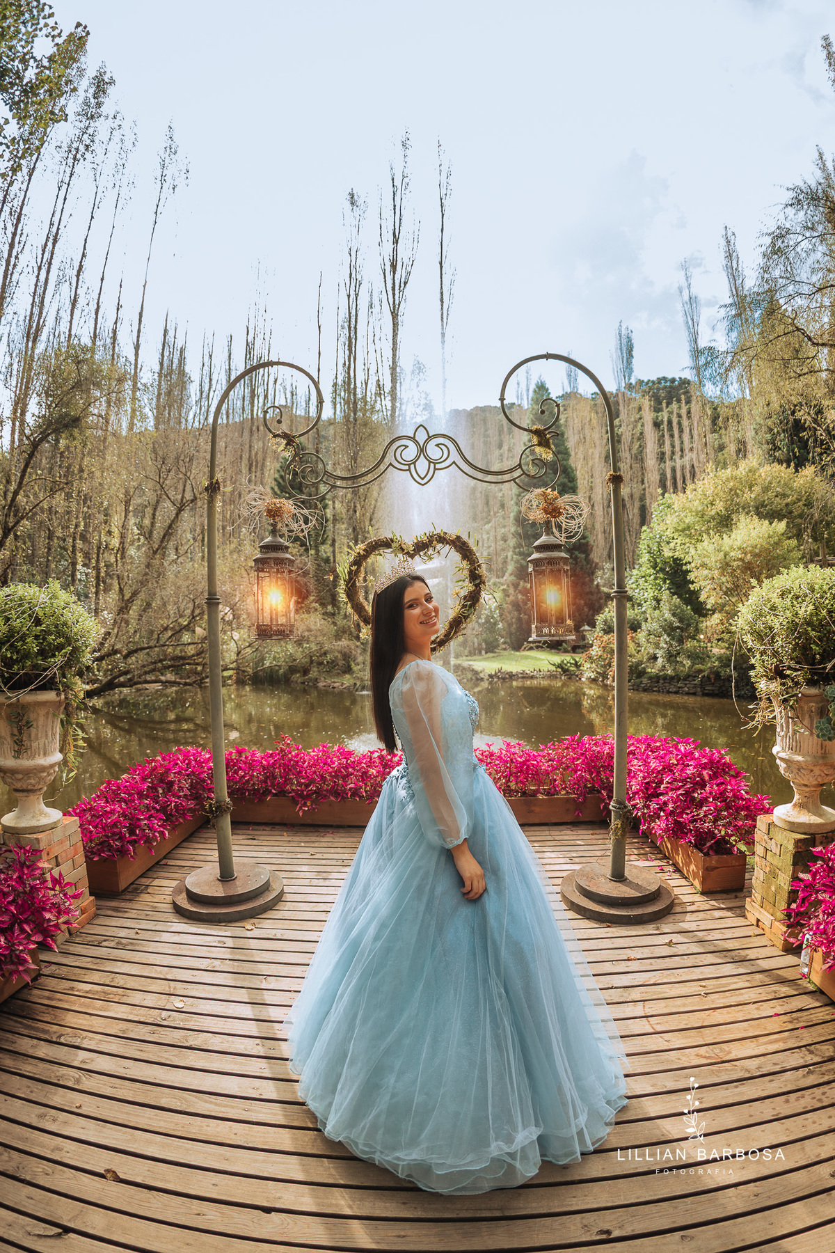 ensaio-de-quinze-anos-no-jardim-secreto-urubici-ensaio-de-quize-anos-o-ar-livre-ensaio-em-urubici-fotografa-de-urubici-fotografa-de-j-lauro muller