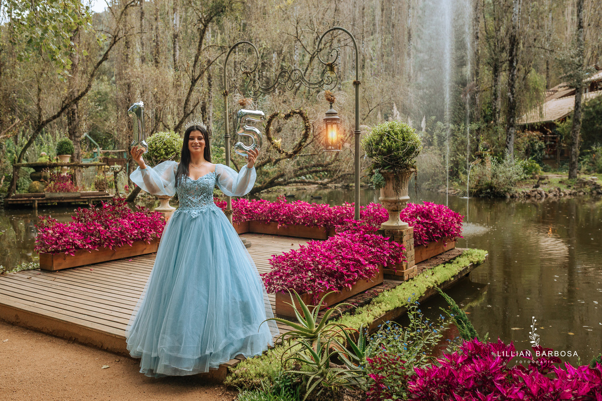 ensaio-de-quinze-anos-no-jardim-secreto-urubici-ensaio-de-quize-anos-o-ar-livre-ensaio-em-urubici-fotografa-de-urubici-fotografa-de-j-lauro muller
