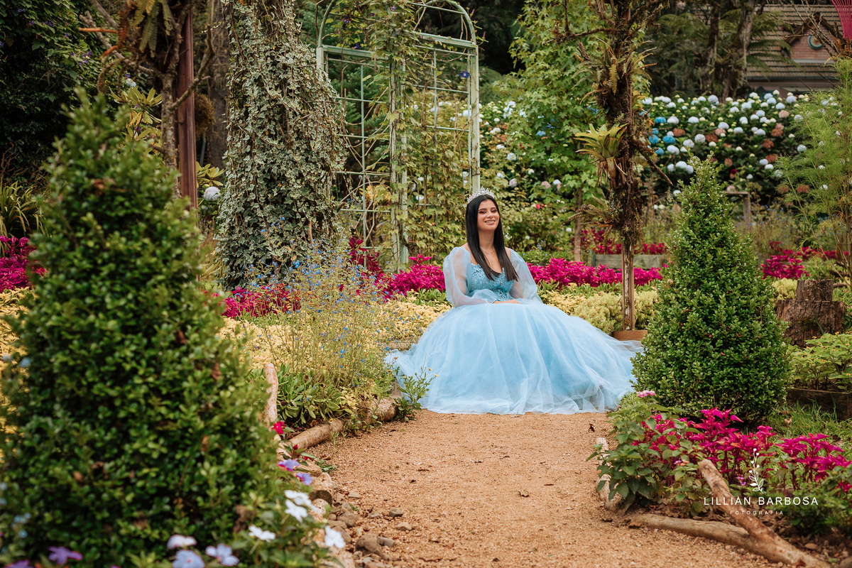 ensaio-de-quinze-anos-no-jardim-secreto-urubici-ensaio-de-quize-anos-o-ar-livre-ensaio-em-urubici-fotografa-de-urubici-fotografa-de-j-lauro muller