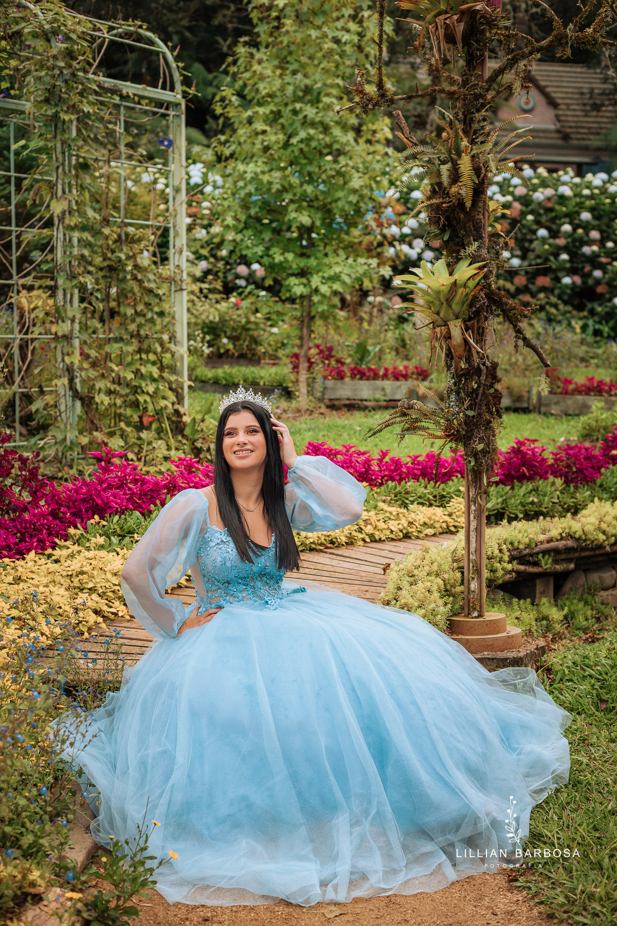 ensaio-de-quinze-anos-no-jardim-secreto-urubici-ensaio-de-quize-anos-o-ar-livre-ensaio-em-urubici-fotografa-de-urubici-fotografa-de-j-lauro muller