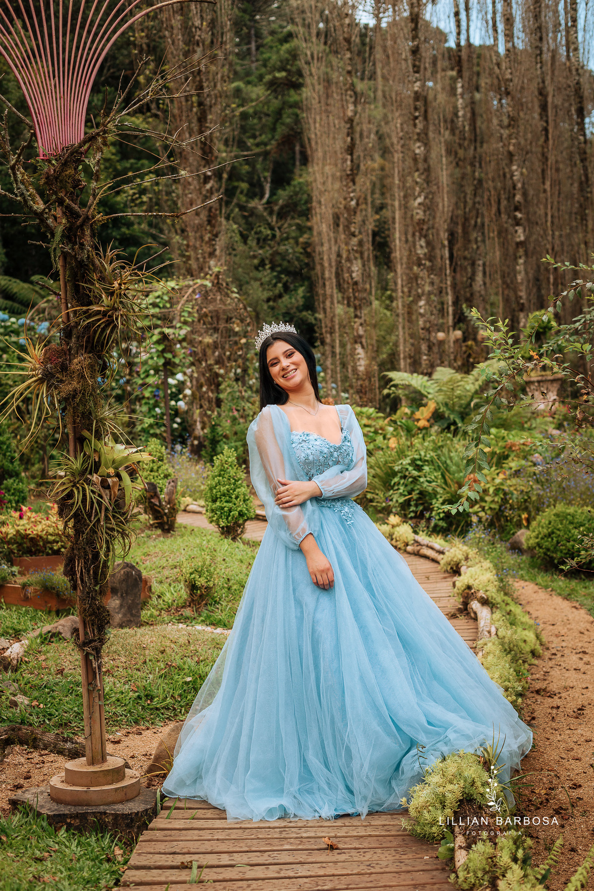 ensaio-de-quinze-anos-no-jardim-secreto-urubici-ensaio-de-quize-anos-o-ar-livre-ensaio-em-urubici-fotografa-de-urubici-fotografa-de-j-lauro muller