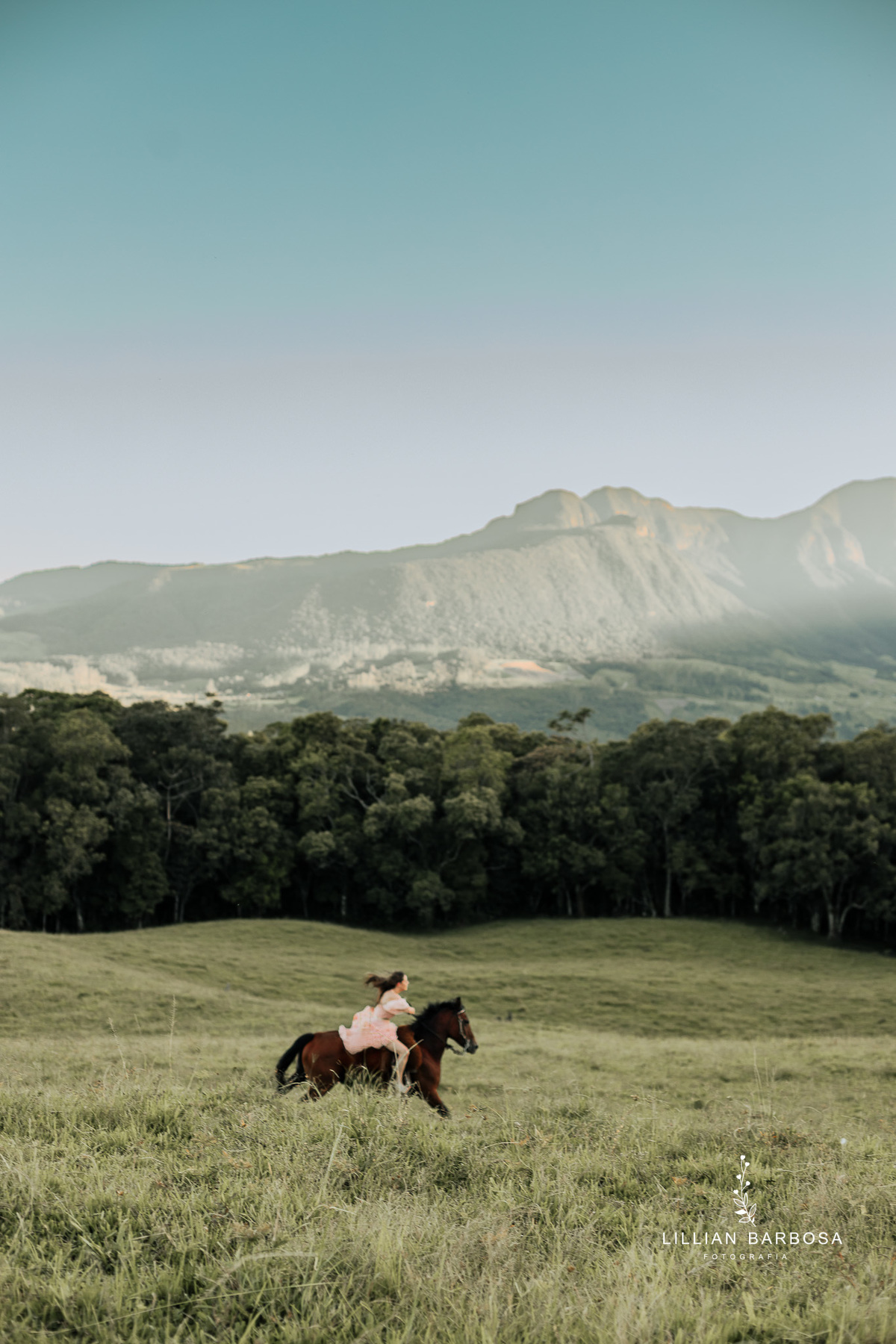ensaio-de-quinze-anos-no-rio-hipolito-ensaio-em-orleans-fotografa-de-orleans-fotografa-de-j-lauro mulle