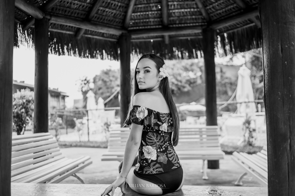 ensaio externo de 15 anos na ilha de florianopolis fifteens da lillian barbosa fotografia piscina