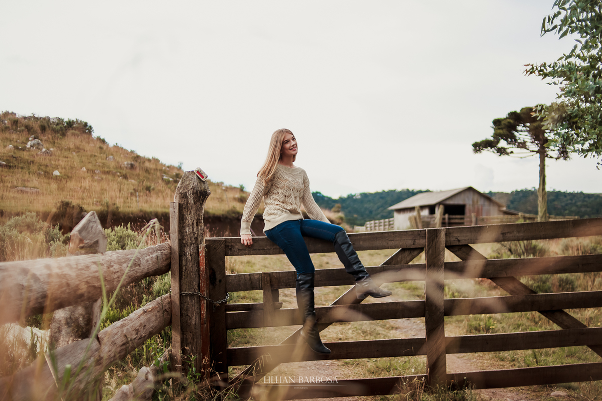 Ensaio externo de 15 anos na serra do rio do rastro 