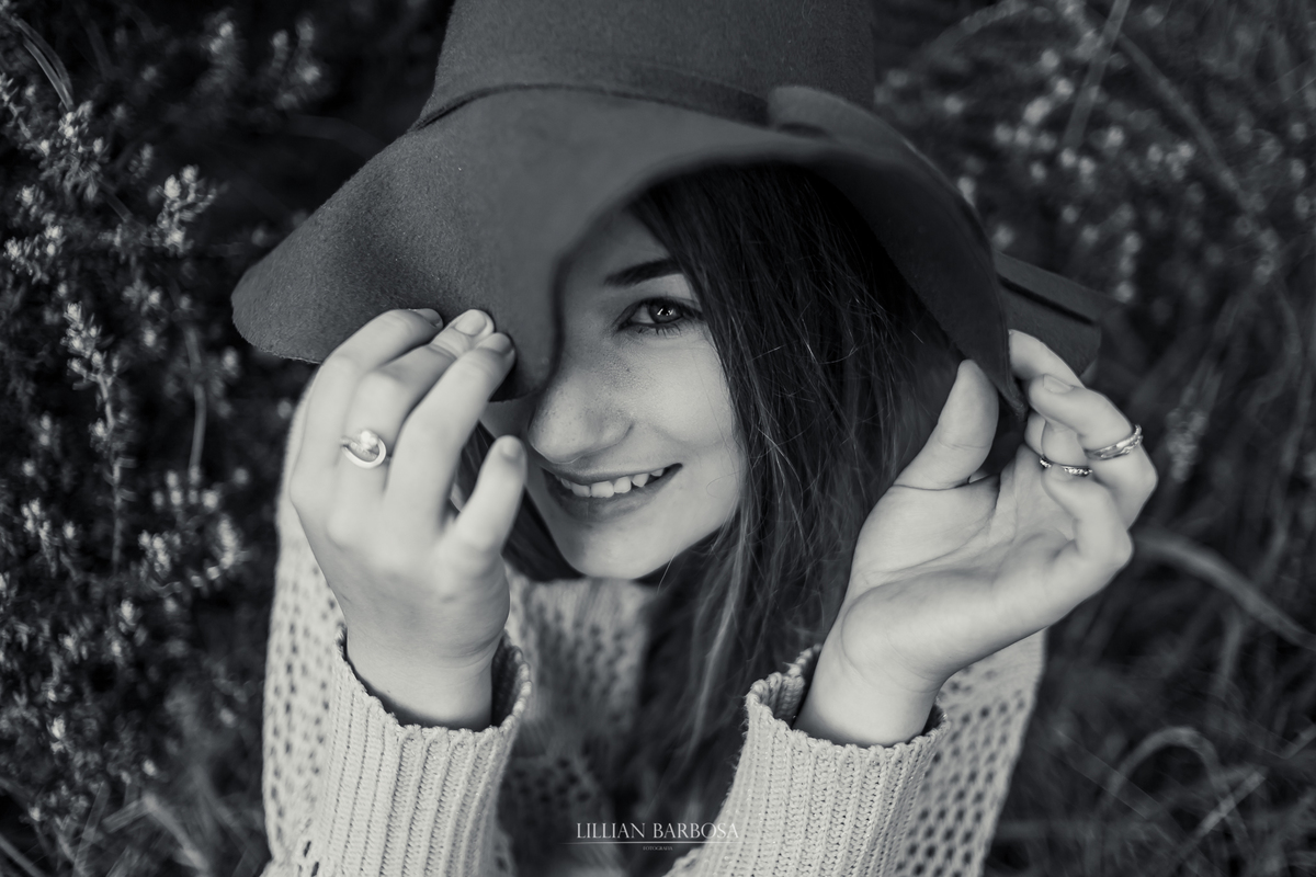 Ensaio externo de 15 anos na serra do rio do rastro com chapeu