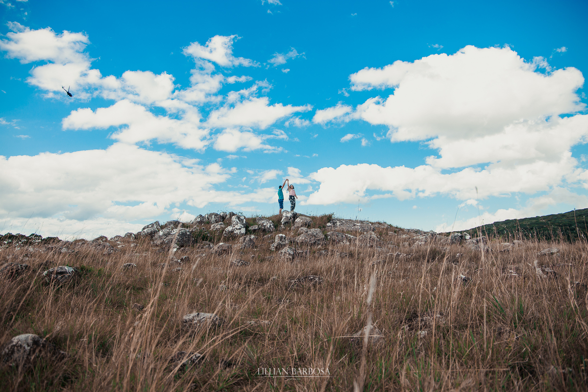 ensaio de casal pre wedding na serra do rio do rastro, fotografa lillian barbosa