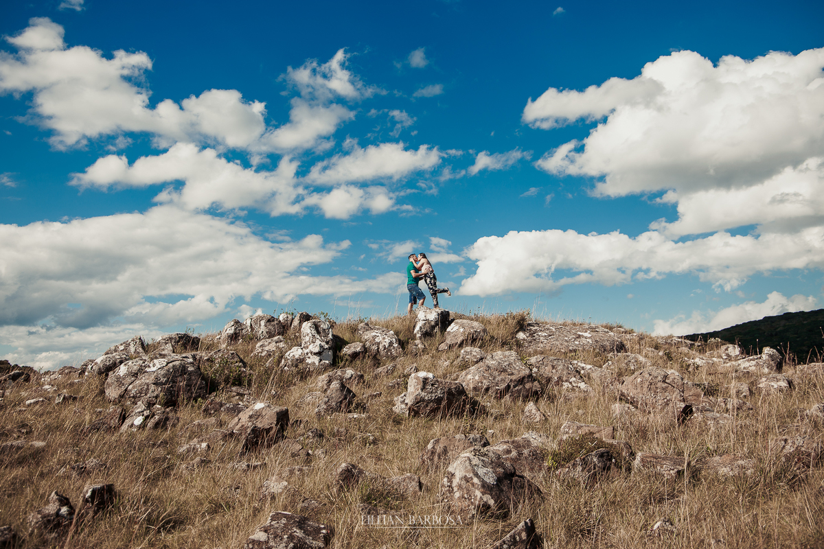 ensaio de casal pre wedding na serra do rio do rastro, fotografa lillian barbosa