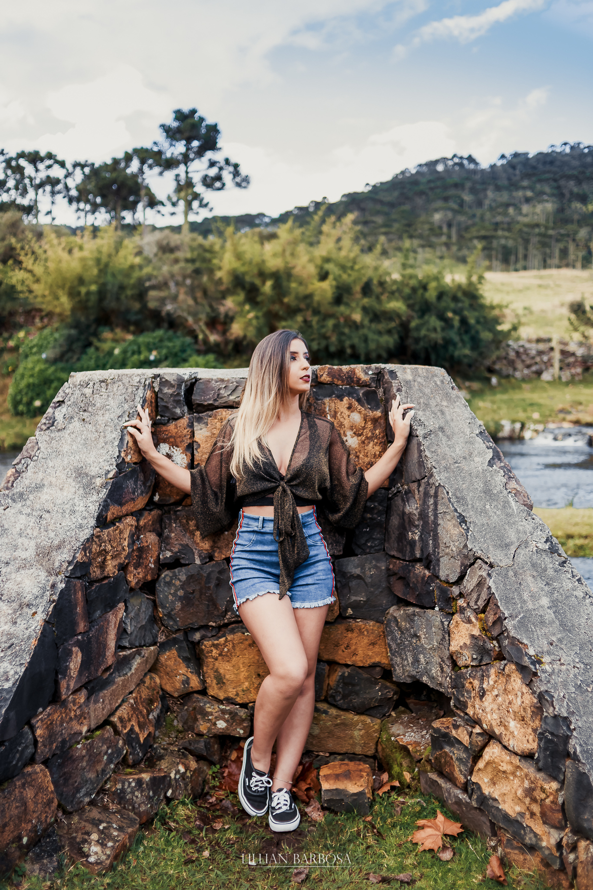 ensaio feminino na serra do rio do rastro,  lauro muller estilo tumblr na churrascaria cascata