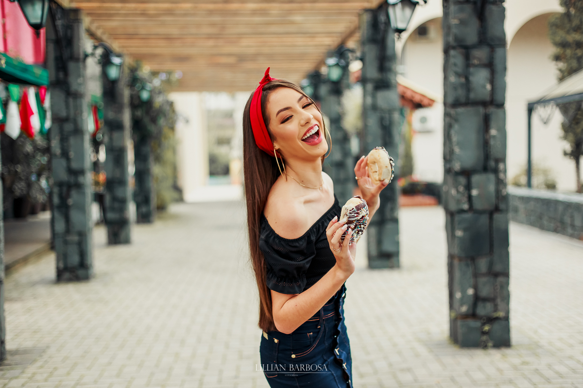 fotógrafa-lillian-barbosa-book-15-anos-com-chuva-donuts-nova-veneza-sc-1
