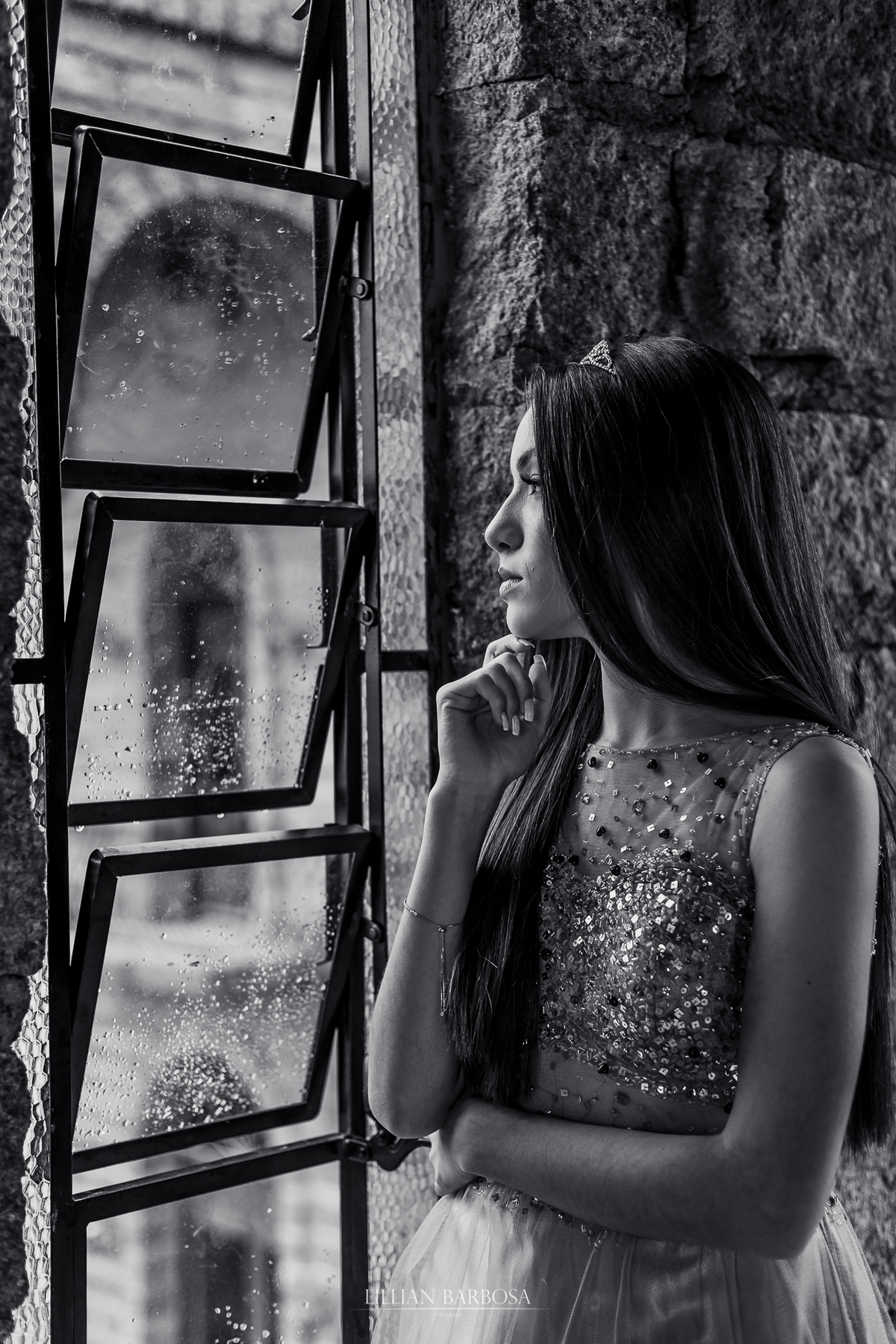 fotógrafa-lillian-barbosa-book-15-anos-com-chuva-castelo-belvedere-treze-de-maio-sc-1