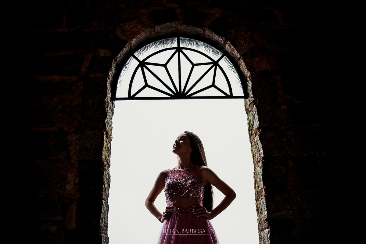 fotógrafa-lillian-barbosa-book-15-anos-com-chuva-castelo-belvedere-treze-de-maio-sc-1