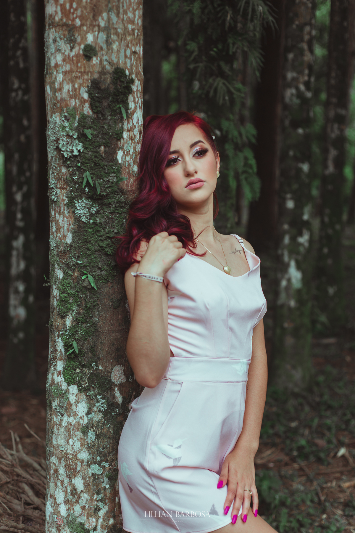 fotografa-de-lauro muller, ensaio de quinze anos feito em lauro muller, fotos nas flores amarelas, menina de cabelo vermelho, book de 15 anos, ensaio em lauro muller, ensaio de fotos no restaurante recanto da ilha, palermo