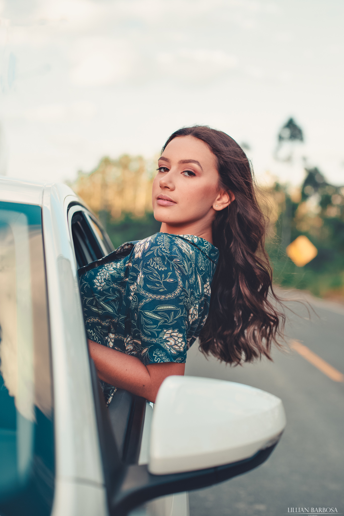 Ensaio 15 anos tumblr em Lauro Muller, na estrada, fotos no carro, fotografa de lauro muller, book de 15 anos, fotos estilosas de 15 anos, serra do rio do rastro