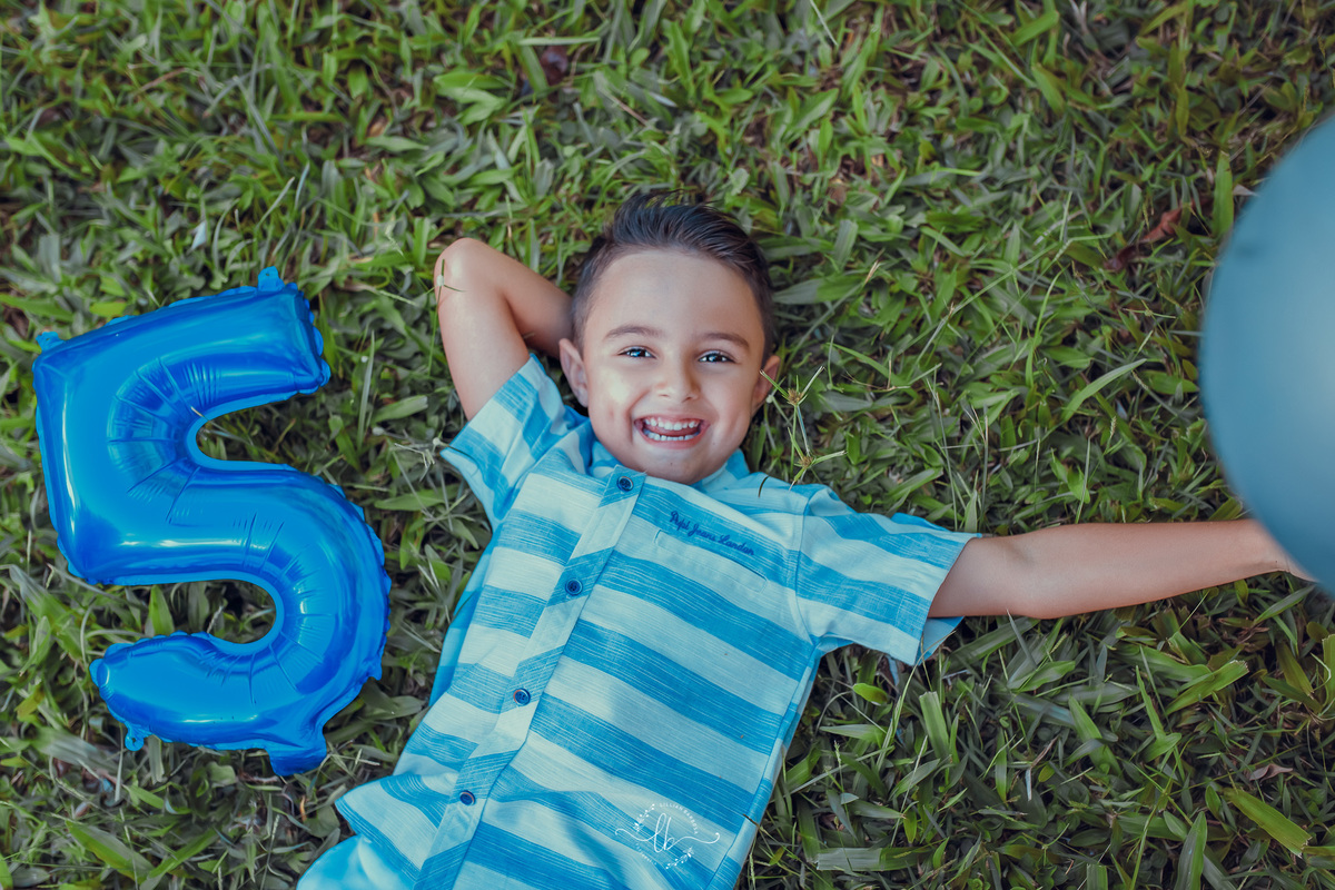 Lorenzo vai fazer 2!!

Em uma manhã com tempo agradável, em um lugar bem verde com vista para a Serra do Rio do Rastro foi cenário para as fotos  desse príncipe, que além de muito fofo, tem uma energia para correr, ele não parou um segundo, o que foi dema