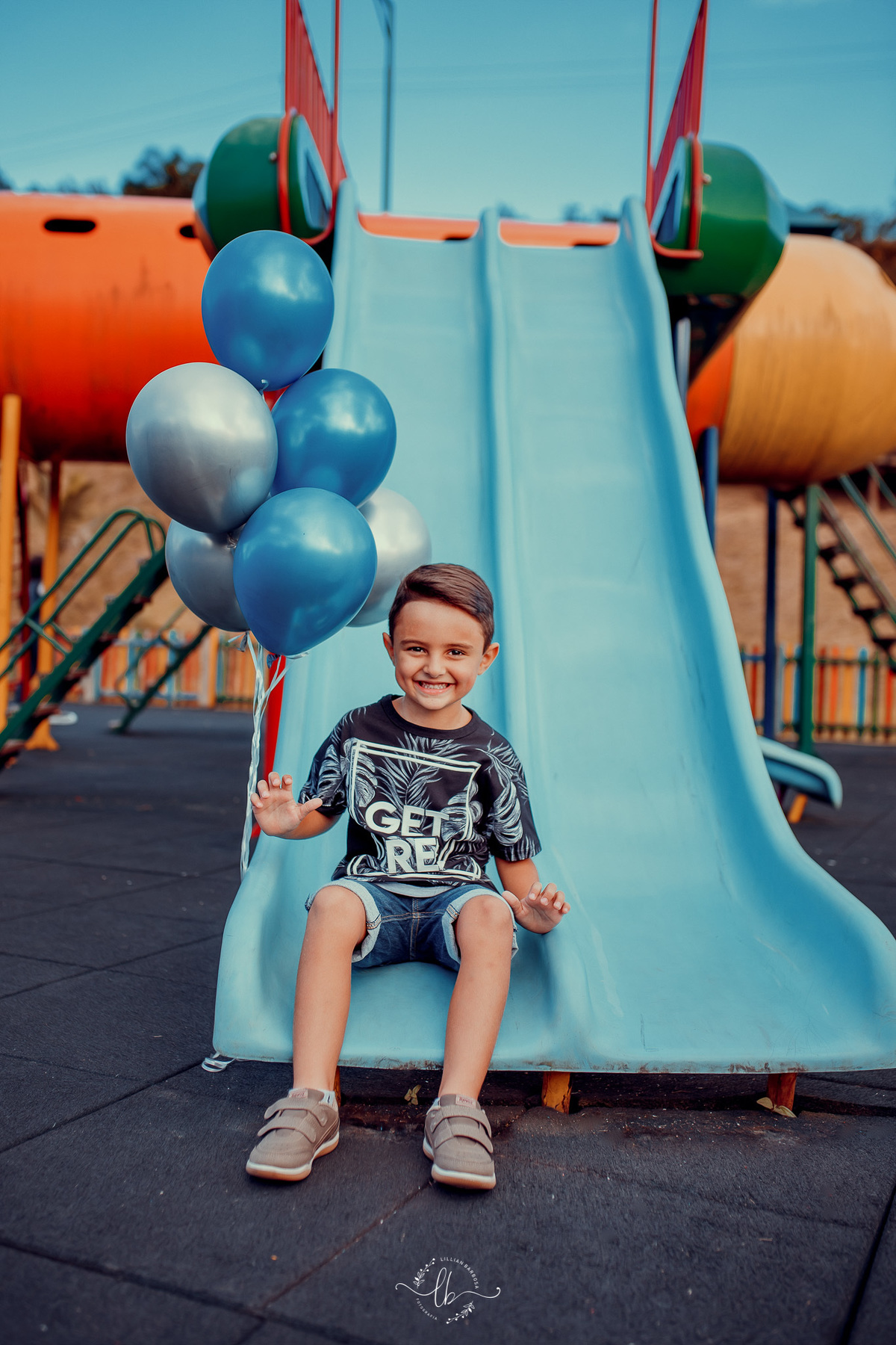 Lorenzo vai fazer 2!!

Em uma manhã com tempo agradável, em um lugar bem verde com vista para a Serra do Rio do Rastro foi cenário para as fotos  desse príncipe, que além de muito fofo, tem uma energia para correr, ele não parou um segundo, o que foi dema