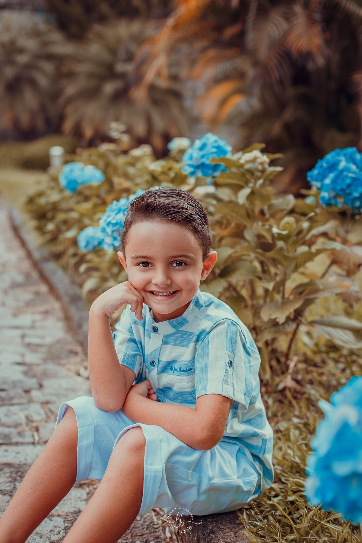 Lorenzo vai fazer 2!!

Em uma manhã com tempo agradável, em um lugar bem verde com vista para a Serra do Rio do Rastro foi cenário para as fotos  desse príncipe, que além de muito fofo, tem uma energia para correr, ele não parou um segundo, o que foi dema