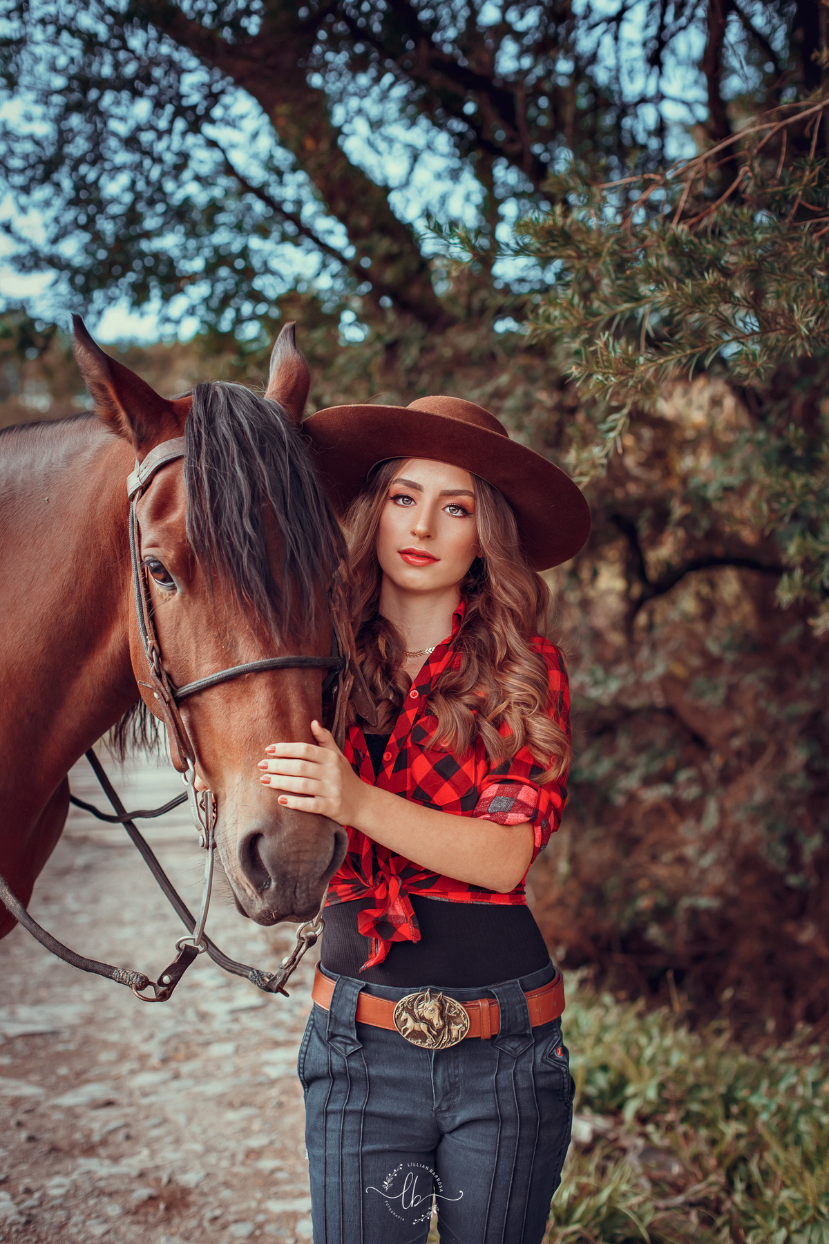 ensaio de 15 anos com cavalo em Urubici, SC, Brasil, Serra do Corvo Branco, fotografa Lillian Barbosa