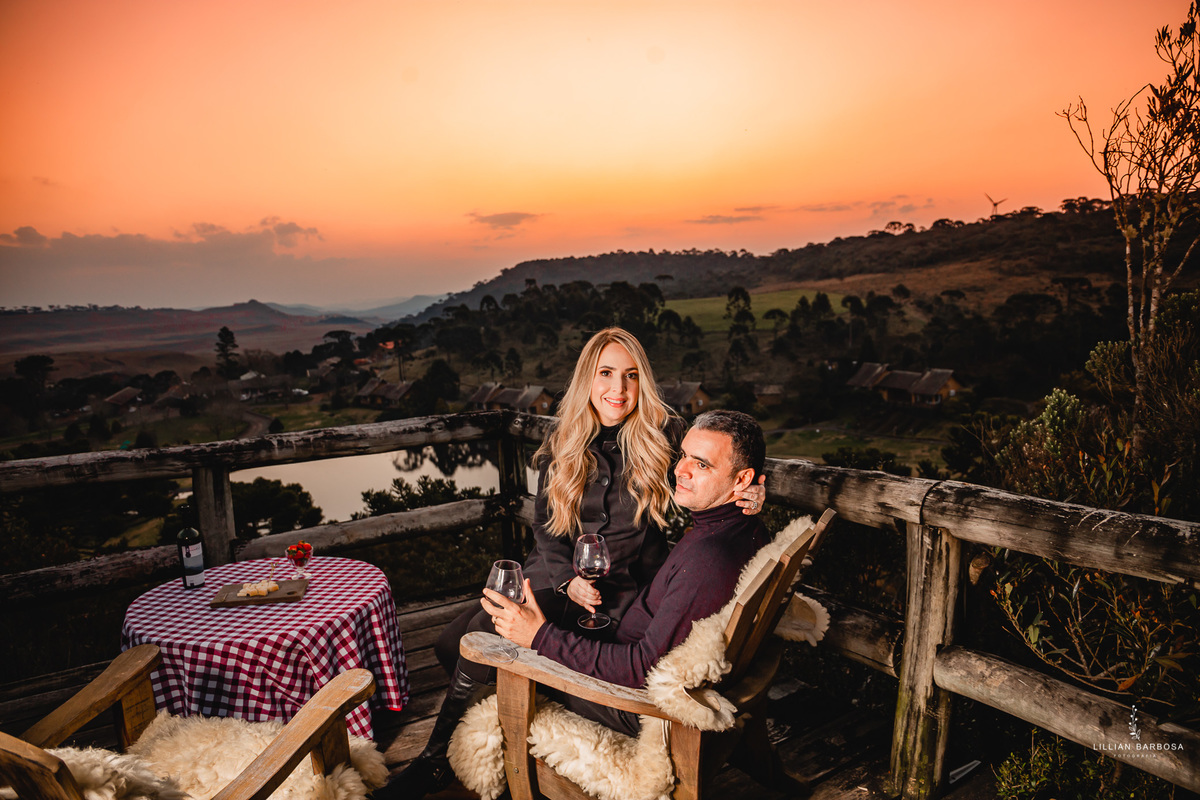 Ensaio-fotografico-casal-eco-resort-rio-do-rastro-fotografa-lillian-barbosa-fotos-no-resort-rio-do-rastro-bom-jardim-da-serra