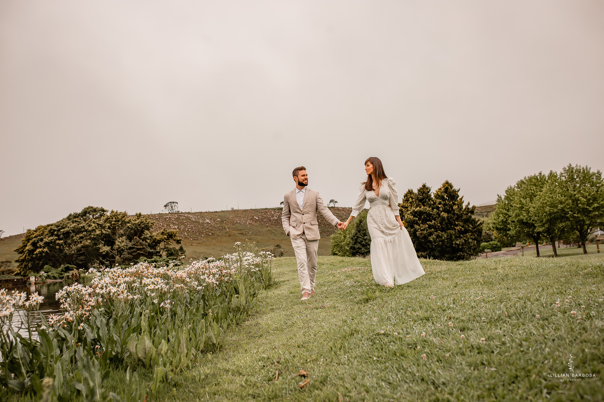 Ensaio-fotografico-casal-eco-resort-rio-do-rastro-fotografa-lillian-barbosa-fotos-no-resort-rio-do-rastro-bom-jardim-da-serra