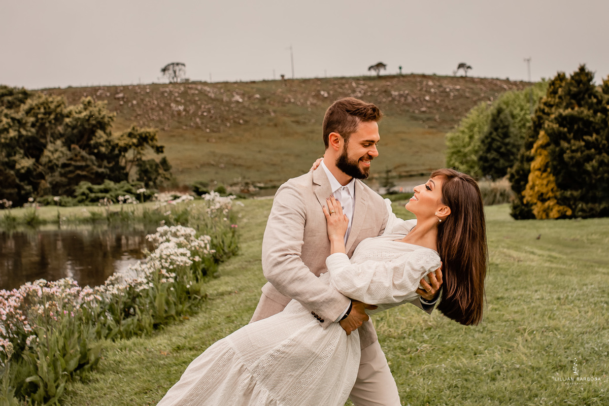 Ensaio-fotografico-casal-eco-resort-rio-do-rastro-fotografa-lillian-barbosa-fotos-no-resort-rio-do-rastro-bom-jardim-da-serra