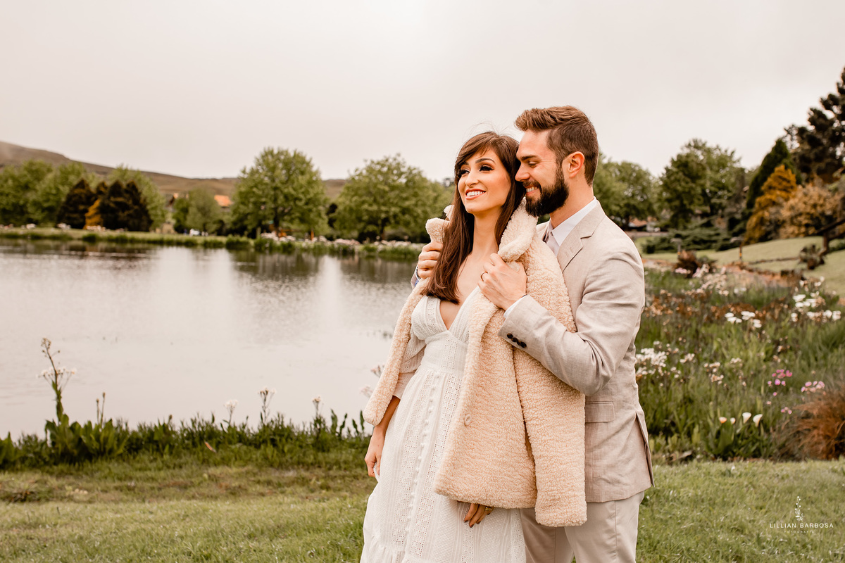 Ensaio-fotografico-casal-eco-resort-rio-do-rastro-fotografa-lillian-barbosa-fotos-no-resort-rio-do-rastro-bom-jardim-da-serra