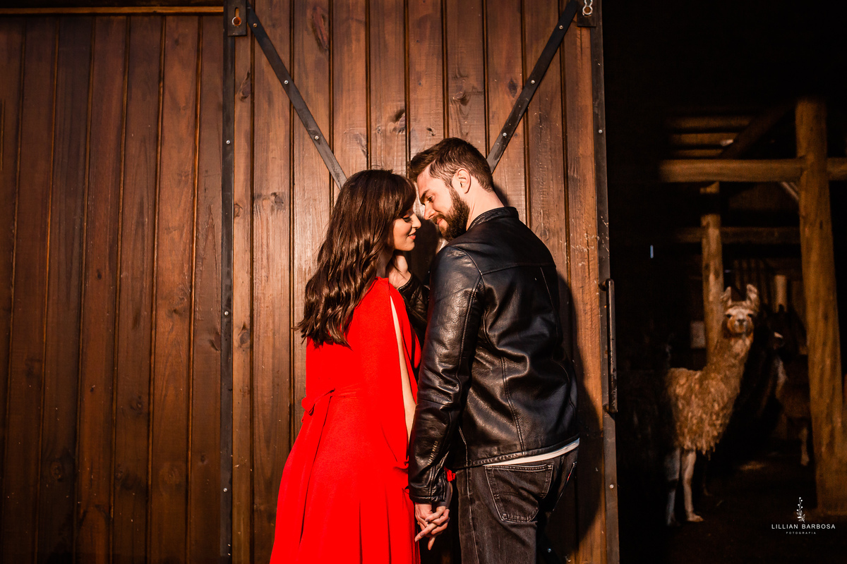 Ensaio-fotografico-casal-eco-resort-rio-do-rastro-fotografa-lillian-barbosa-fotos-no-resort-rio-do-rastro-bom-jardim-da-serra