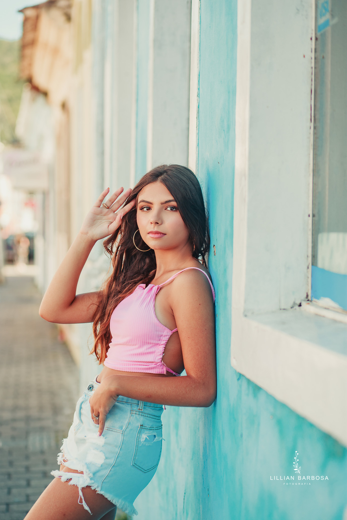 ensaio-de-15-anos-book-de-15-anos-laguna-cropped-rosa-shorts-jeans-fotografos-de-santa-catarina-fotografa-de-santa-catarina-fotografos-de-lauro-muller-fotografa-de-lauro-muller-fotografos-de-15-anos
