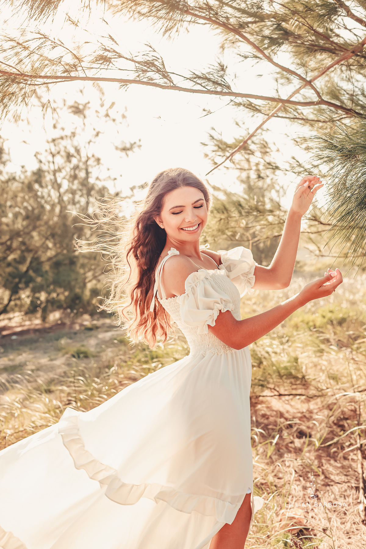 ensaio-de-15-anos-book-de-15-anos-laguna-praia-vestido-branco-fotografos-de-santa-catarina-fotografa-de-santa-catarina-fotografos-de-lauro-muller-fotografa-de-lauro-muller-fotografos-de-15-anos