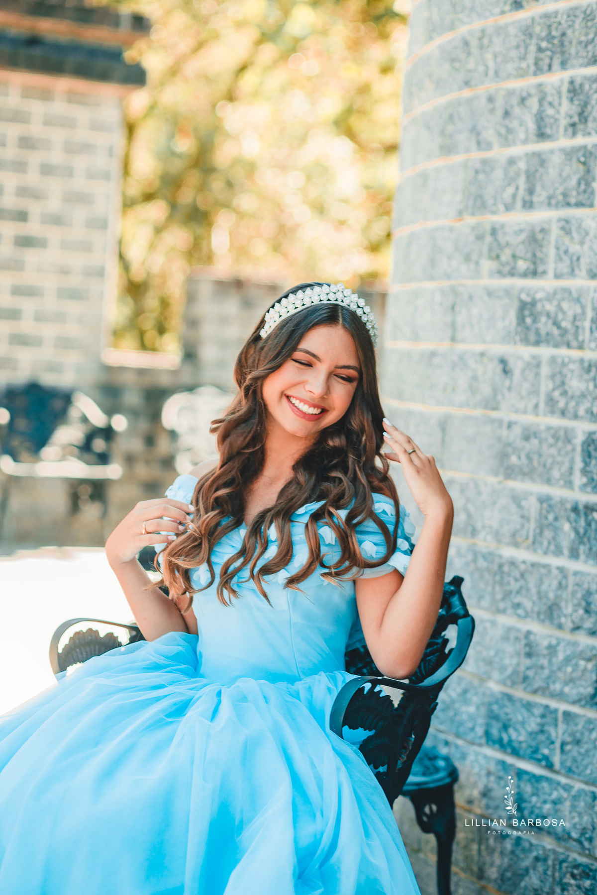 ensaio-de-15-anos-book-de-15-anos-castelo-britanico-castelo-em-cocal-do-sul-castelo-em-santa-catarina-vestido-azul-fotografos-de-santa-catarina-fotografa-de-santa-catarina-fotografos-de-lauro-muller-fotografa-de-lauro-muller-fotografos-de-15-anos