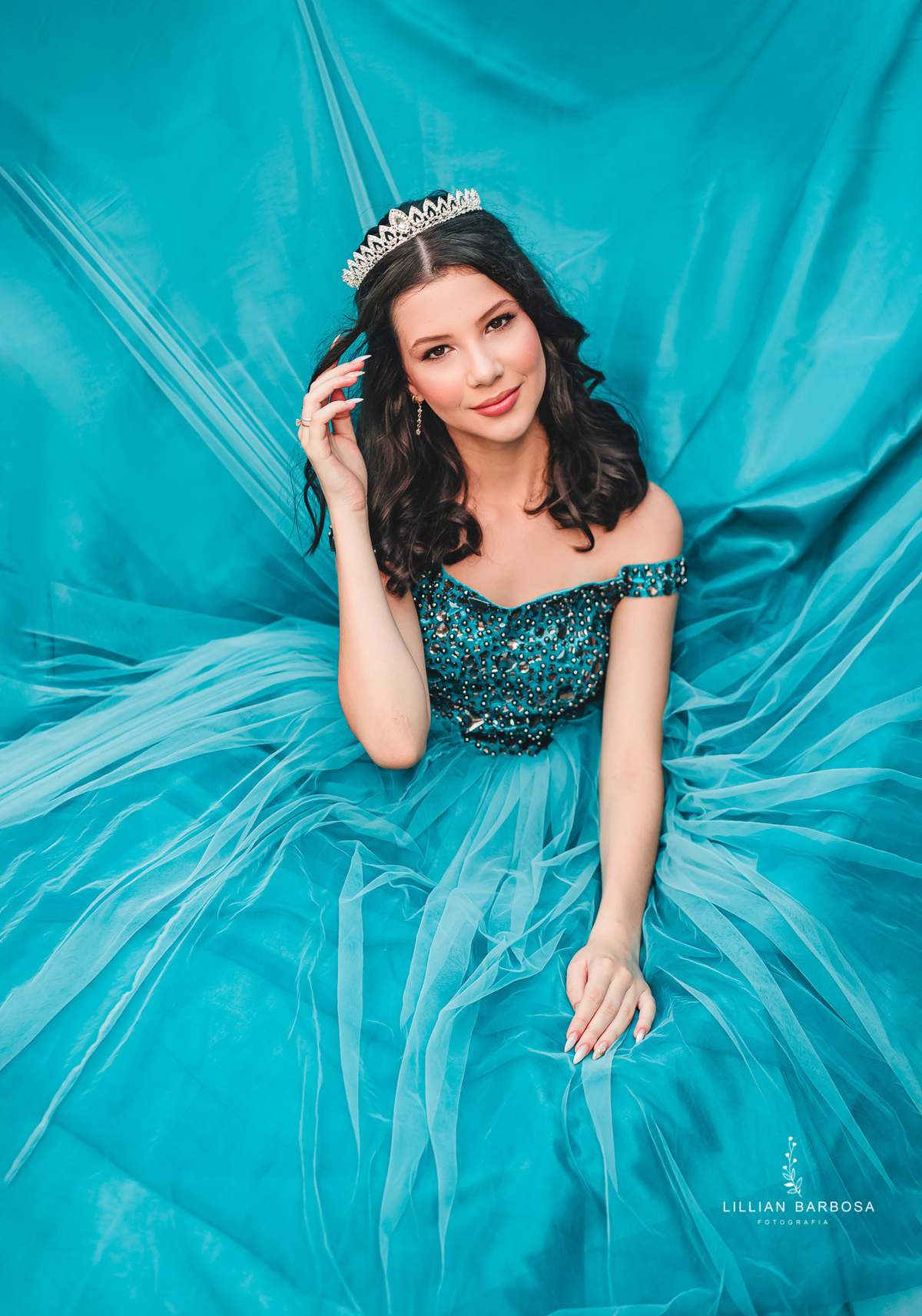 castelo-britanico-castelo-em-cocal-do-sul-castelo-em-santa-catarina-ensaio-de-15-anos-book-de-15-anos-vestido-azul-fotógrafa-de-santa-catarina-fotógrafos-de-santa-catarina-fotógrafa-de-lauro-muller-fotógrafos-de-lauro-muller-fotógrafa-de-15-anos