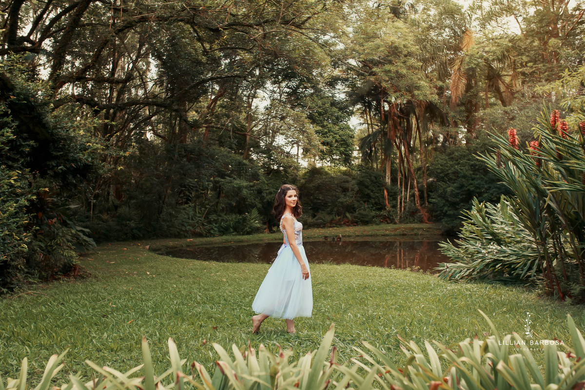 castelo-britanico-castelo-em-cocal-do-sul-castelo-em-santa-catarina-ensaio-de-15-anos-book-de-15-anos-vestido-de-princesa-fotógrafa-de-santa-catarina-fotógrafos-de-santa-catarina-fotógrafa-de-lauro-muller-fotógrafos-de-lauro-muller-fotógrafa-de-15-anos