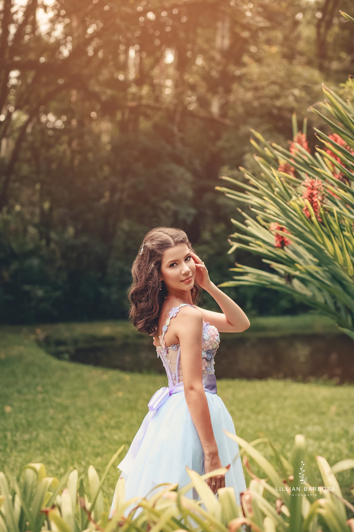 castelo-britanico-castelo-em-cocal-do-sul-castelo-em-santa-catarina-ensaio-de-15-anos-book-de-15-anos-vestido-de-princesa-fotógrafa-de-santa-catarina-fotógrafos-de-santa-catarina-fotógrafa-de-lauro-muller-fotógrafos-de-lauro-muller-fotógrafa-de-15-anos