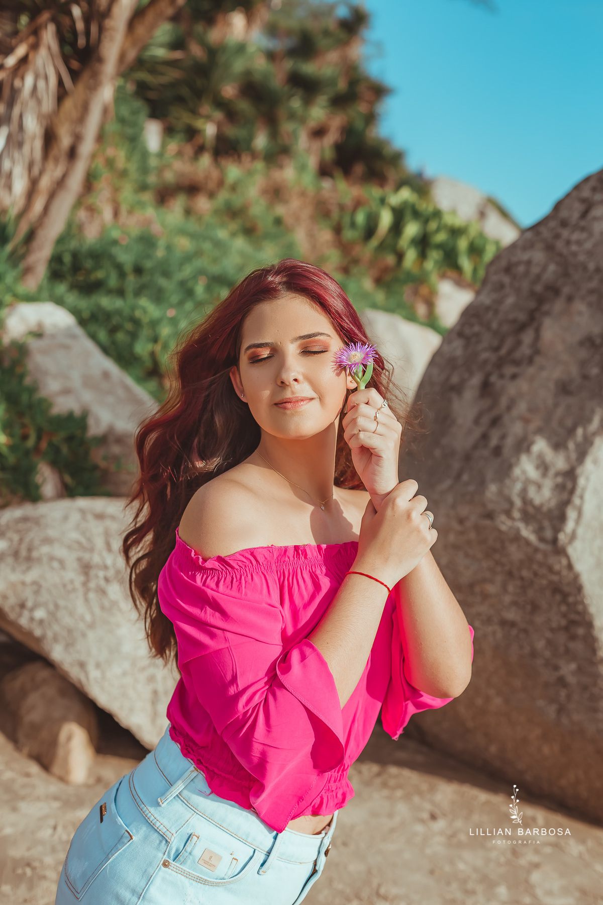ensaio-de-15-anos-book-de-15-anos-itapirubá-cropped-rosa-shorts-jeans-fotógrafa-de-santa-catarina-fotógrafos-de-santa-catarina-fotógrafa-de-lauro-muller-fotógrafos-de-lauro-muller-fotógrafa-de-15-anos-fotógrafos-de-15-anos