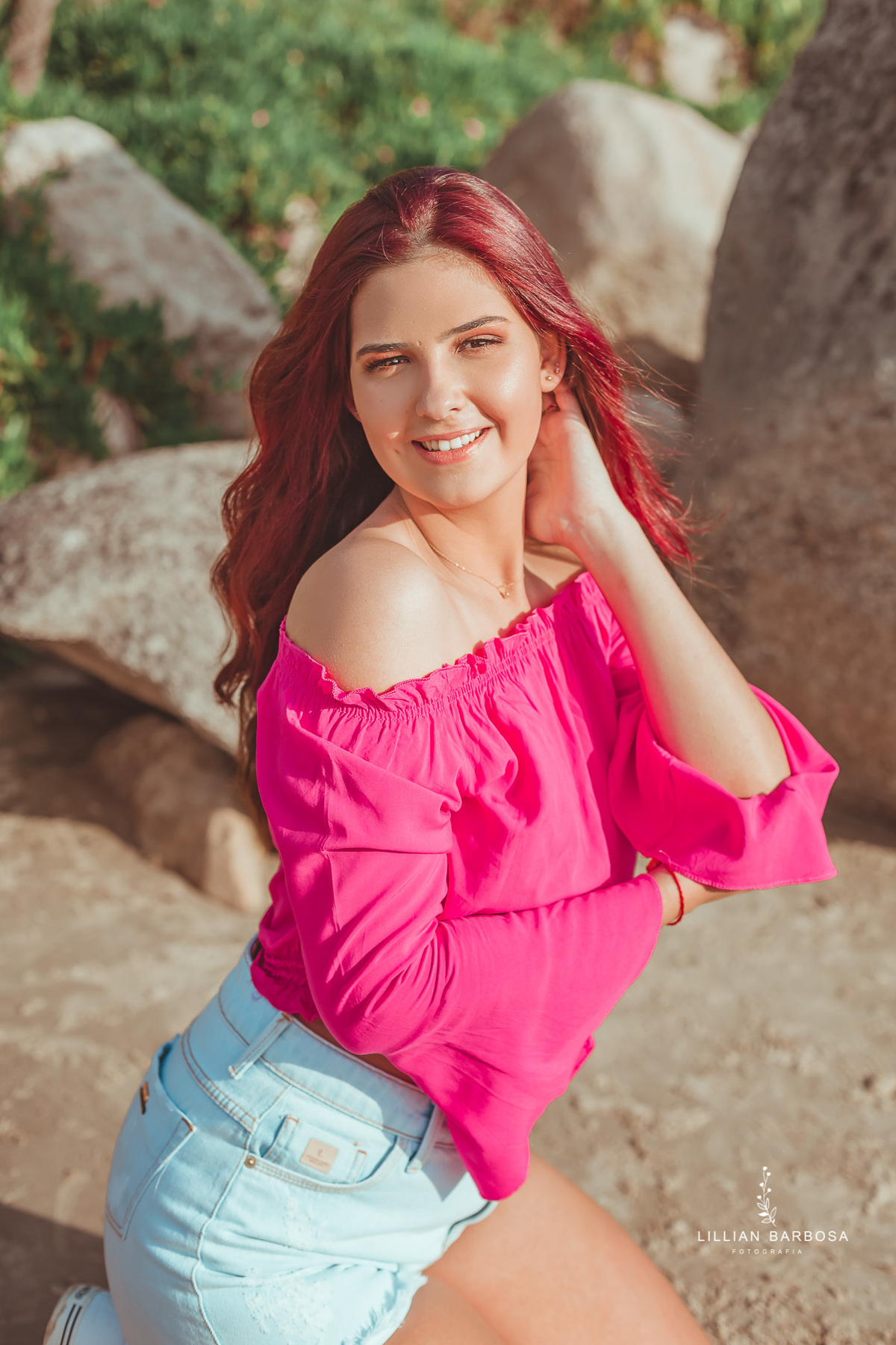 ensaio-de-15-anos-book-de-15-anos-itapirubá-cropped-rosa-shorts-jeans-fotógrafa-de-santa-catarina-fotógrafos-de-santa-catarina-fotógrafa-de-lauro-muller-fotógrafos-de-lauro-muller-fotógrafa-de-15-anos-fotógrafos-de-15-anos