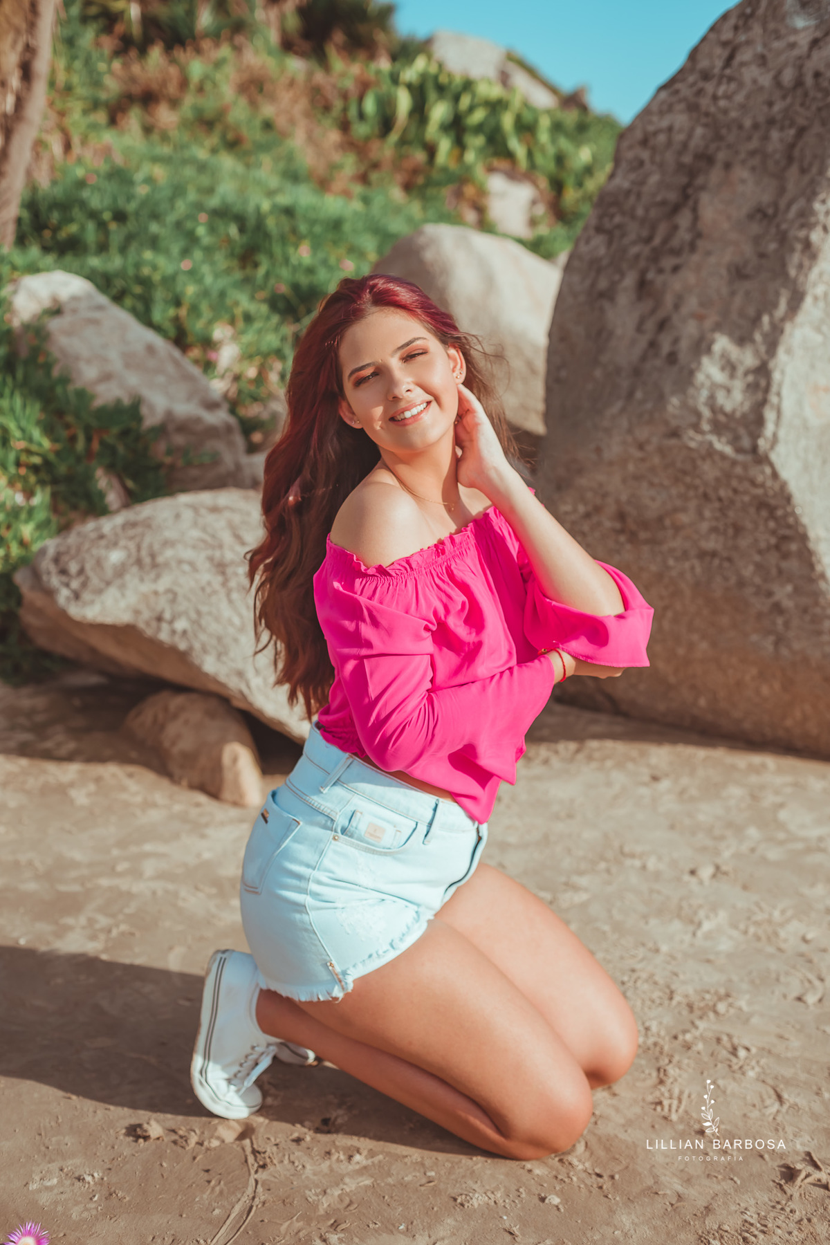 ensaio-de-15-anos-book-de-15-anos-itapirubá-cropped-rosa-shorts-jeans-fotógrafa-de-santa-catarina-fotógrafos-de-santa-catarina-fotógrafa-de-lauro-muller-fotógrafos-de-lauro-muller-fotógrafa-de-15-anos-fotógrafos-de-15-anos