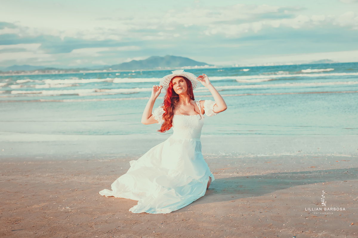 ensaio-de-15-anos-book-de-15-anos-itapirubá-praia-vestido-branco-fotógrafa-de-santa-catarina-fotógrafos-de-santa-catarina-fotógrafa-de-lauro-muller-fotógrafos-de-lauro-muller-fotógrafa-de-15-anos-fotógrafos-de-15-anos