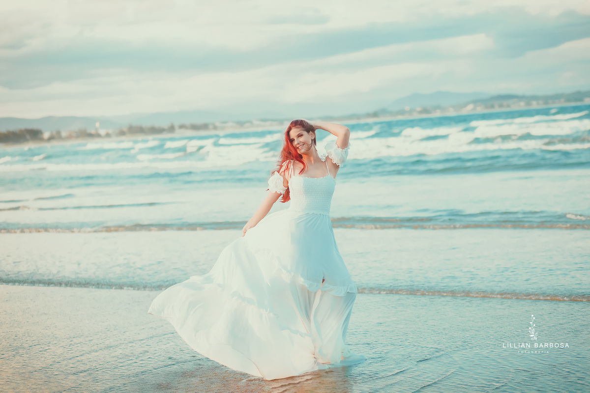 ensaio-de-15-anos-book-de-15-anos-itapirubá-praia-vestido-branco-fotógrafa-de-santa-catarina-fotógrafos-de-santa-catarina-fotógrafa-de-lauro-muller-fotógrafos-de-lauro-muller-fotógrafa-de-15-anos-fotógrafos-de-15-anos
