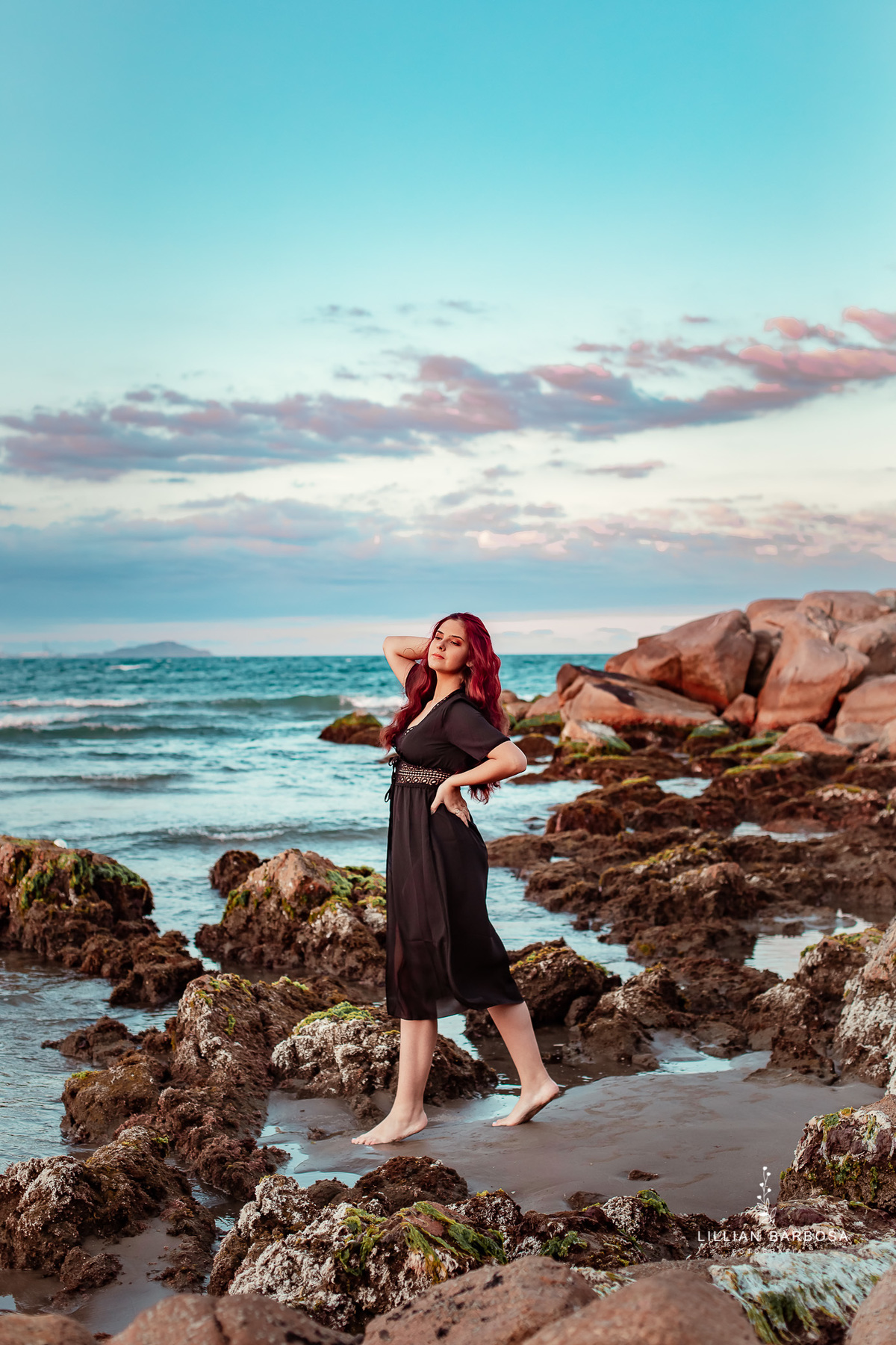 ensaio-de-15-anos-book-de-15-anos-itapirubá-praia-vestido-preto-fotógrafa-de-santa-catarina-fotógrafos-de-santa-catarina-fotógrafa-de-lauro-muller-fotógrafos-de-lauro-muller-fotógrafa-de-15-anos-fotógrafos-de-15-anos