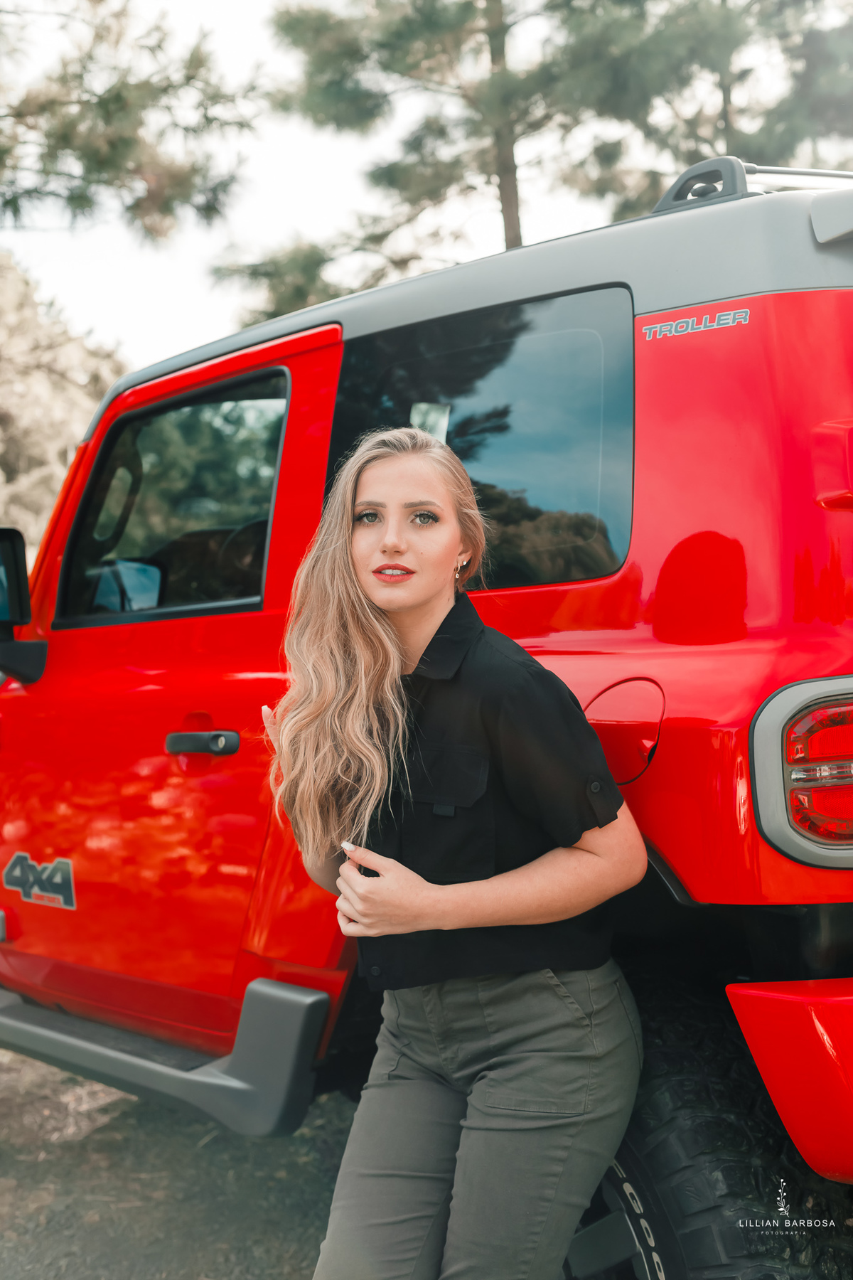 ensaio-de-15-anos-serra-do-rio-do-rastro-fotógrafa-de-santa-catarina-cropped-preto-calça-verde-escuro-jeep-troller-fotógrafos-de-santa-catarina-fotógrafa-de-lauro-muller-fotógrafos-de-lauro-muller-fotógrafa-de-15-anos