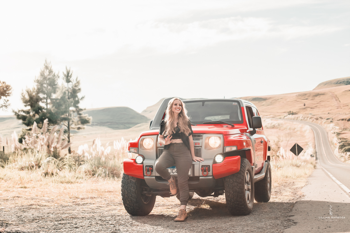 ensaio-de-15-anos-serra-do-rio-do-rastro-fotógrafa-de-santa-catarina-cropped-preto-calça-verde-escuro-jeep-troller-fotógrafos-de-santa-catarina-fotógrafa-de-lauro-muller-fotógrafos-de-lauro-muller-fotógrafa-de-15-anos